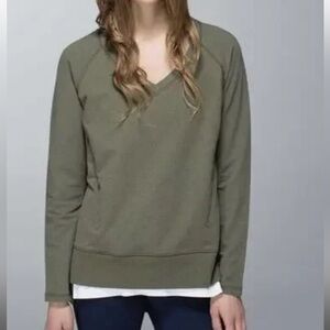 Lululemon fatigue green v neck pullover